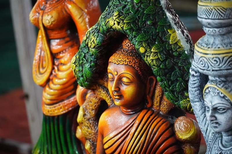 Buddhist Tour in India: 4 Major Pilgrimage Sites Guide